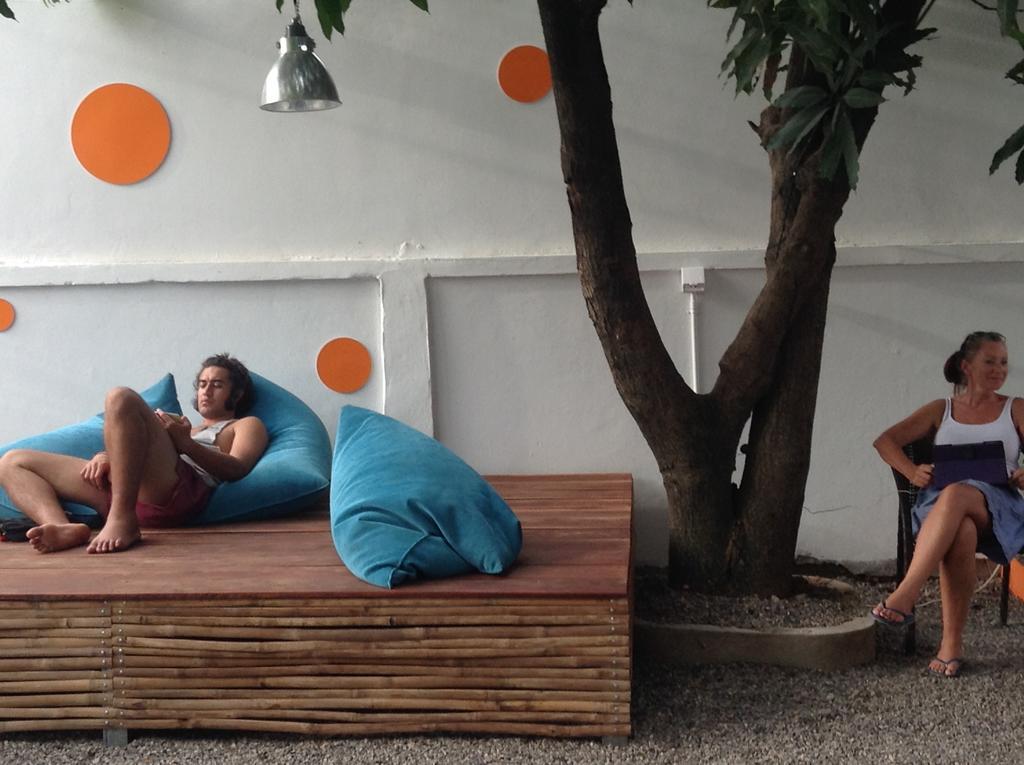 The Living Quarters Hostel 543 暹粒 外观 照片