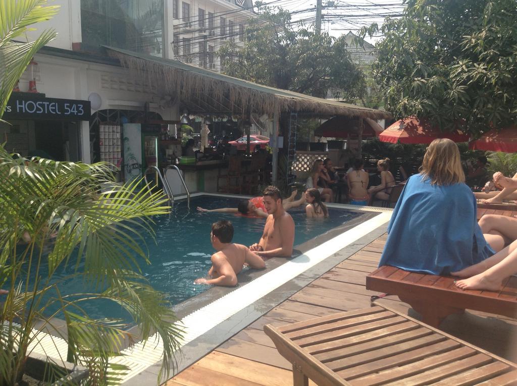 The Living Quarters Hostel 543 暹粒 外观 照片